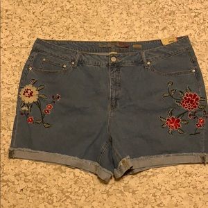 Faded Glory denim shorts embroidered flowers sz 24